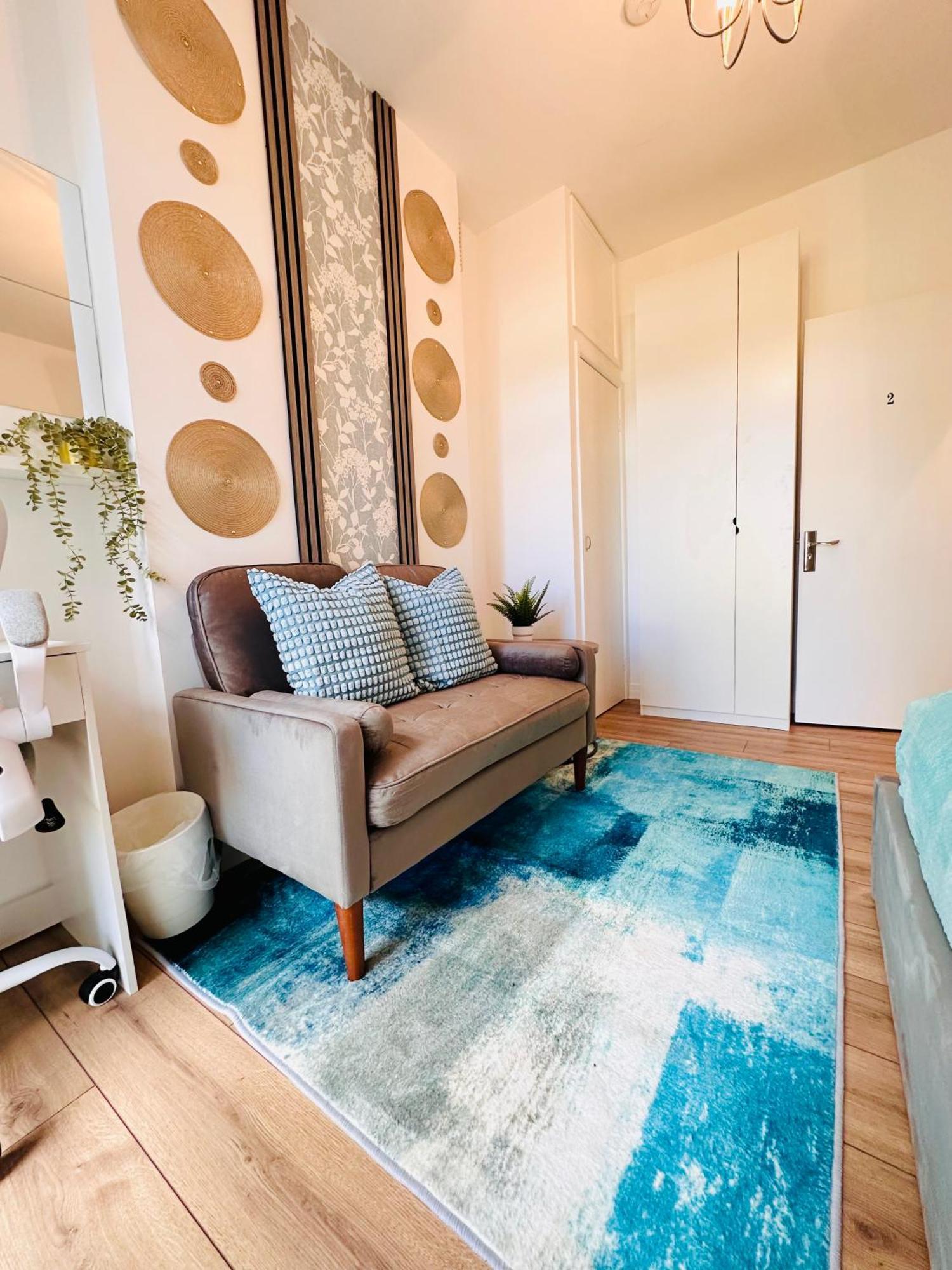R2 - Elegant Private Room Opposite Queen Elizabeth Hospital - Harborne Birmingham Eksteriør billede